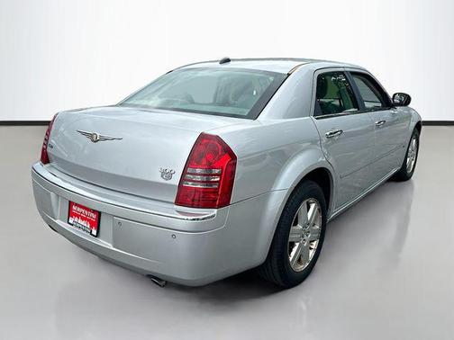 Bright Silver Metallic Clearcoat 2005 Chrysler 300C Base