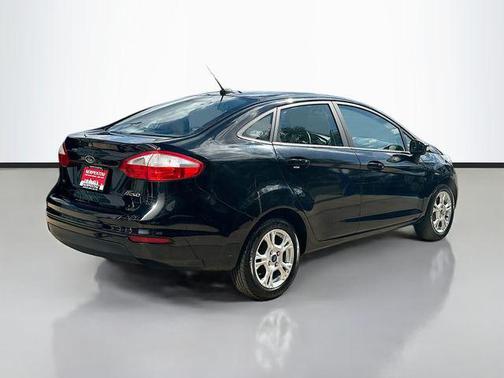 2016 Ford Fiesta SE