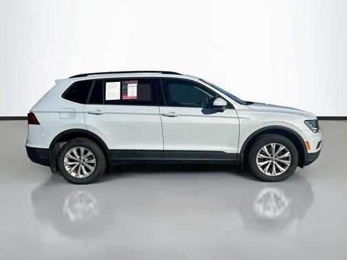 White Silver 2018 Volkswagen Tiguan 2.0T S 4MOTION