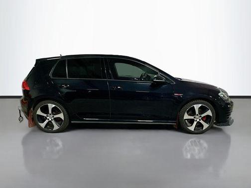 2016 Volkswagen Golf GTI 2.0T SE 4-Door