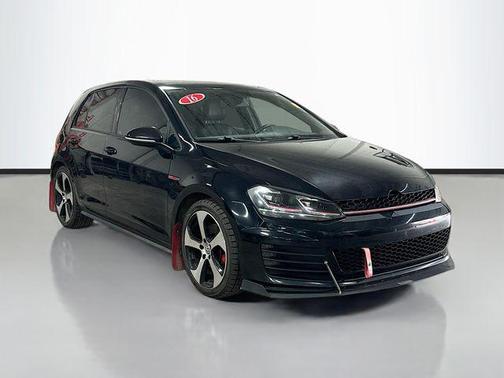 2016 Volkswagen Golf GTI 2.0T SE 4-Door