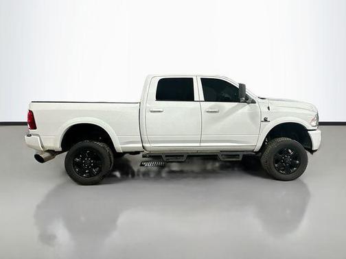 2017 RAM 2500 Big Horn Crew Cab 4x4 6'4' Box