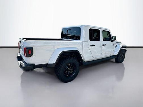 2025 Jeep Gladiator 
