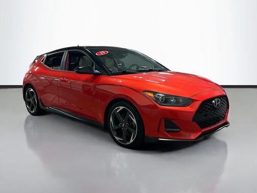 2019 Hyundai Veloster Base