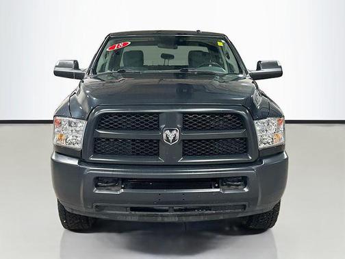 2018 RAM 3500 Tradesman Crew Cab 4x4 8' Box