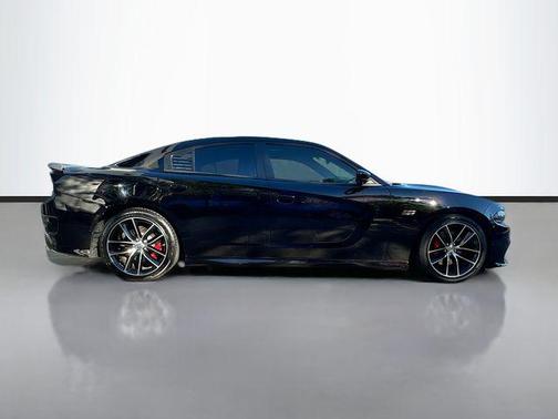 2016 Dodge Charger R/T Scat Pack