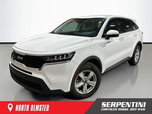 2022 Kia Sorento LX
