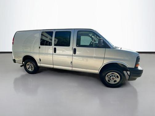 2017 GMC Savana 3500 Work Van