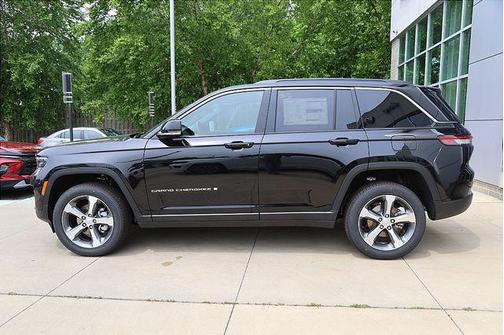 2025 Jeep Grand Cherokee Limited X