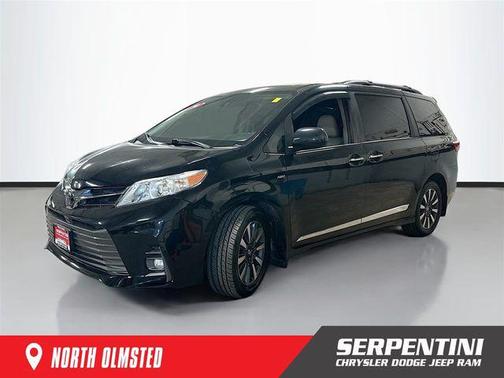 2020 Toyota Sienna XLE