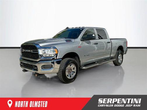 2022 RAM 2500 Tradesman Crew Cab 4x4 6'4' Box