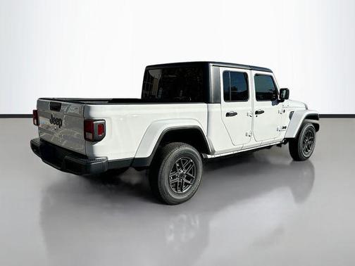 2026 Jeep Gladiator Sport S