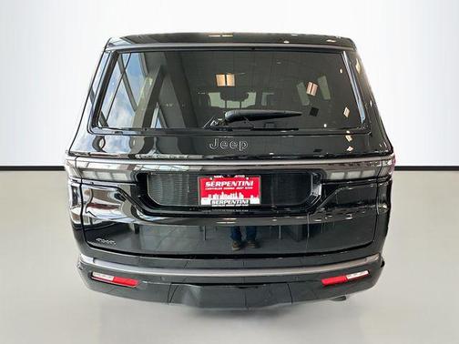High Gloss Black 2026 Jeep Grand Wagoneer Summit Obsidian 4x4