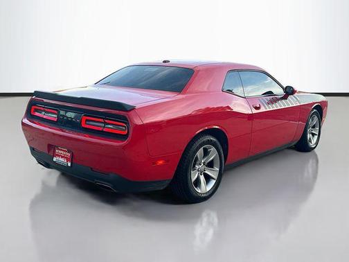 2016 Dodge Challenger SXT