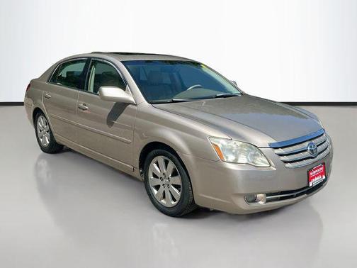 Tan 2007 Toyota Avalon XLS