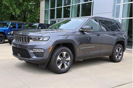 2025 Jeep Grand Cherokee 4xe Base