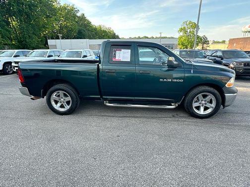 Hunter Green Pearlcoat 2011 Dodge Ram 1500 ST