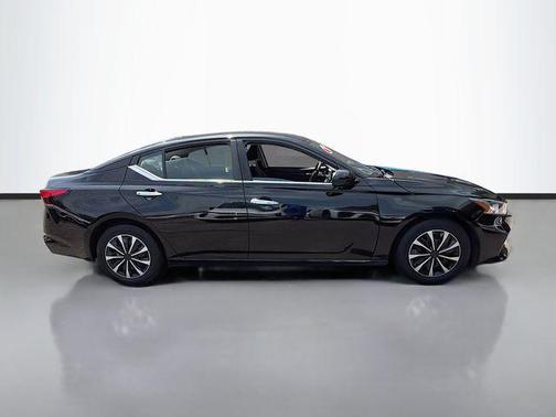 Super Black Clearcoat 2020 Nissan Altima S FWD