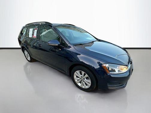 2017 Volkswagen Golf SportWagen TSI S