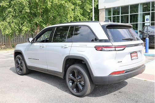 2024 Jeep Grand Cherokee Altitude
