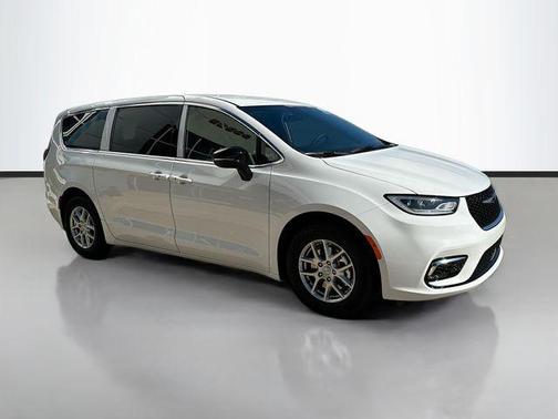 2026 Chrysler Pacifica L