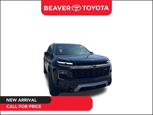 Mosaic Black Metallic 2025 Chevrolet Traverse AWD Z71