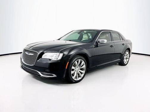 2021 Chrysler 300 Touring