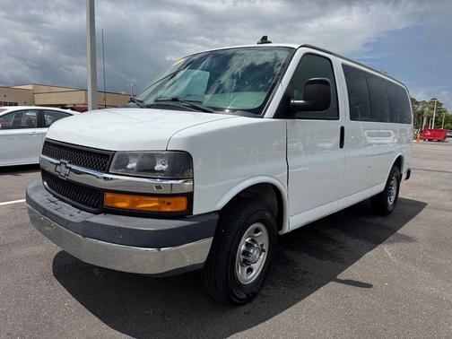 2018 Chevrolet Express 2500 LT