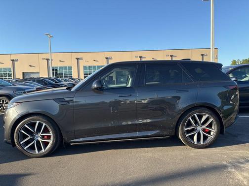 2023 Land Rover Range Rover Sport SE