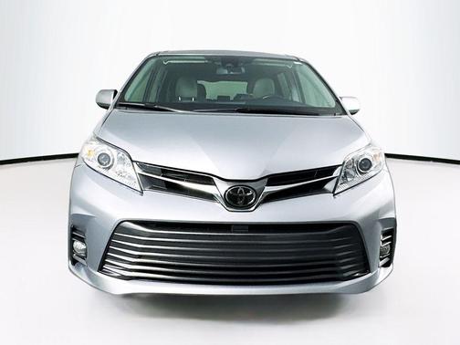 2018 Toyota Sienna Limited