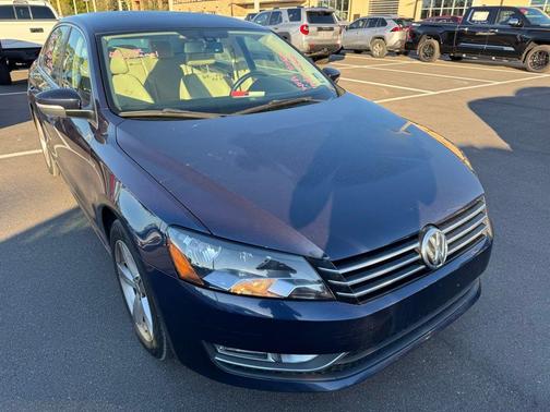 2015 Volkswagen Passat 1.8T Limited Edition