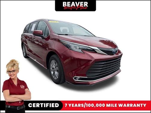 2024 Toyota Sienna XLE 8 Passenger