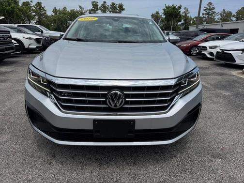 2020 Volkswagen Passat 2.0T R-Line