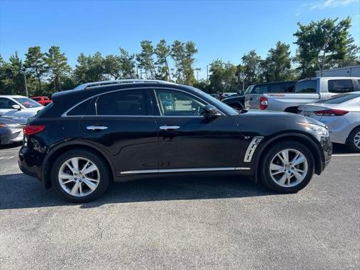 2014 INFINITI QX70 Base