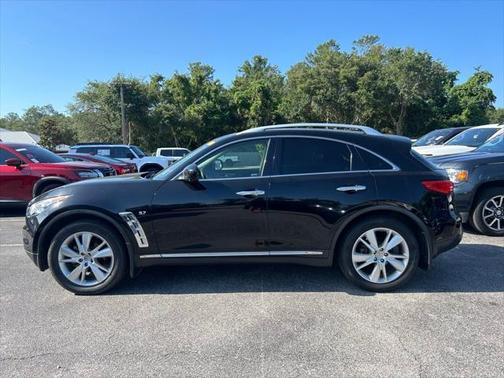 2014 INFINITI QX70 Base