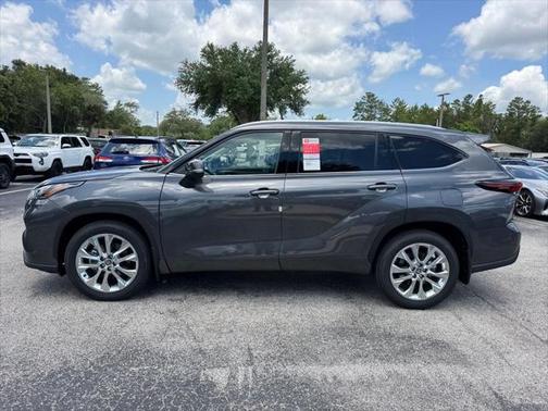 2025 Toyota Highlander Limited