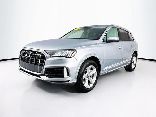 2024 Audi Q7 45 Premium Plus
