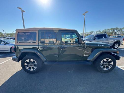 2022 Jeep Wrangler Unlimited Sahara