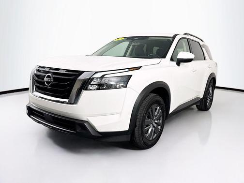 2025 Nissan Pathfinder SV FWD