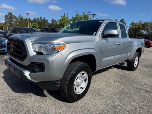 2022 Toyota Tacoma SR