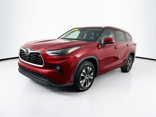 2024 Toyota Highlander XLE