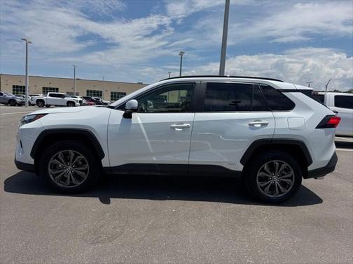 2024 Toyota RAV4 Hybrid XLE Premium