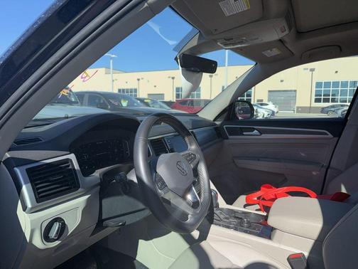 2023 Volkswagen Atlas 3.6L SEL