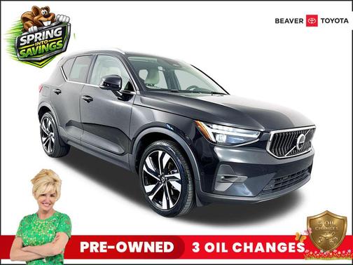 2024 Volvo XC40 B5 Ultimate Bright Theme