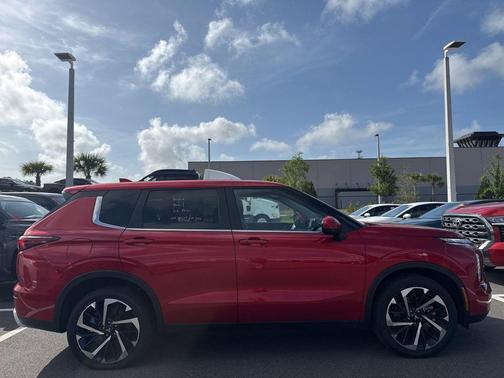 Red Diamond 2024 Mitsubishi Outlander SE 2.5 2WD
