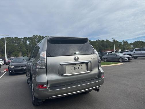2022 Lexus GX 460 Base