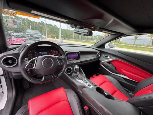 2022 Chevrolet Camaro 2LT