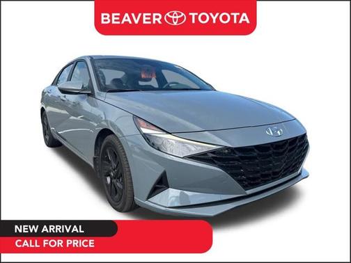 2022 Hyundai ELANTRA HEV Blue