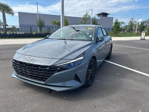 2022 Hyundai ELANTRA HEV Blue