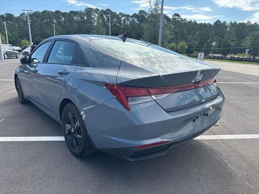 2022 Hyundai ELANTRA HEV Blue